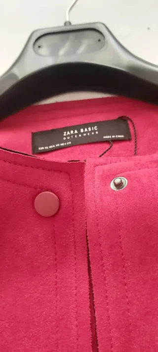 Chaqueta Zara Basic Talla XS rojo vino