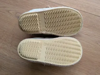 Zapato niño lino y base yute. Talla 23