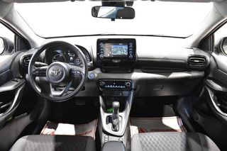 Toyota Yaris 1.5 HYBRID 116H BUSINESS