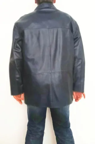 Americana de piel azul marino L Medidas indicadas