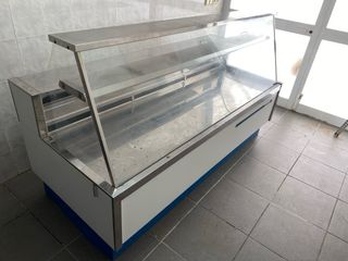Vitrinas expositoras de cristal y acero