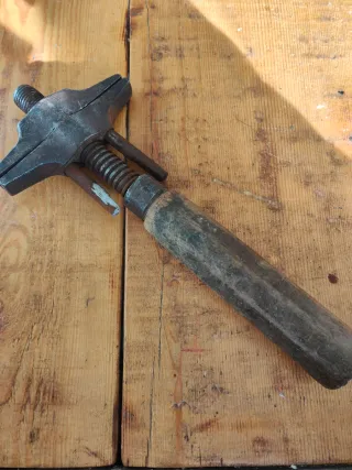 Pinza chiave martello antica