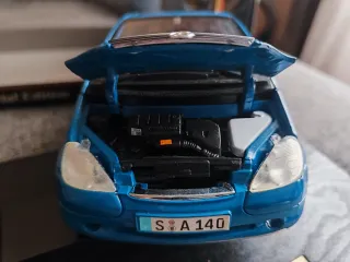 Maisto Mercedes-Benz A-Class 1997 1:18 Impecable