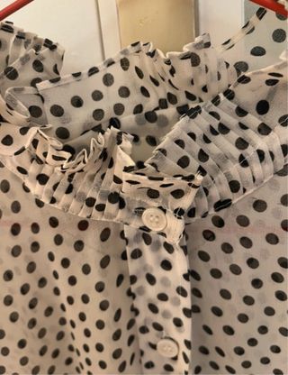 Camisa Zara lunares elegante
