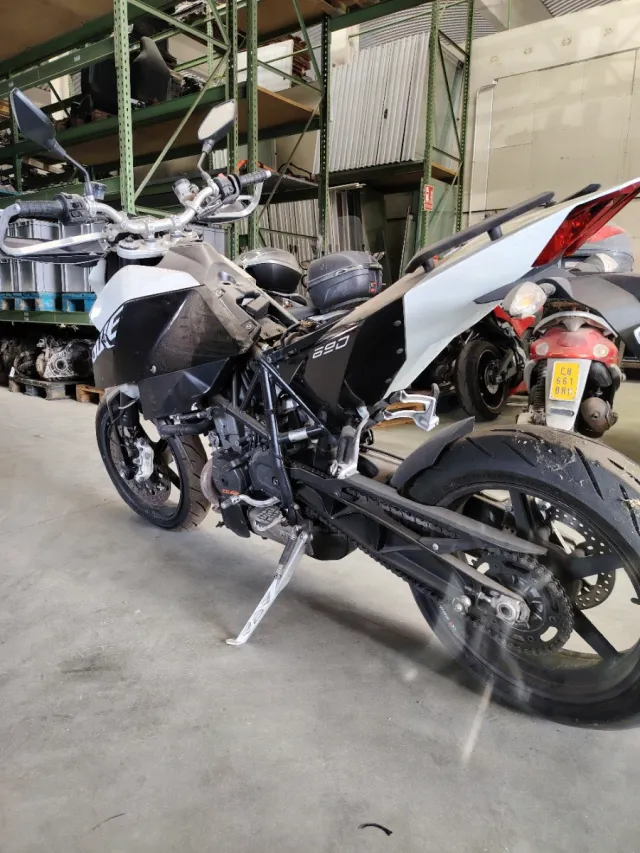 Lote Recambios KTM Duke 690