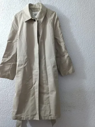 Gabardina Zara Beige Talla L