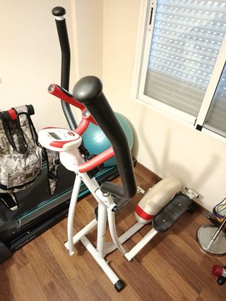 Elíptica blanca y roja