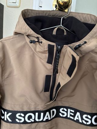 Chaqueta (anorak) cortavientos Black Squad Talla S
