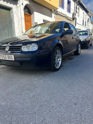Volkswagen Golf 2003