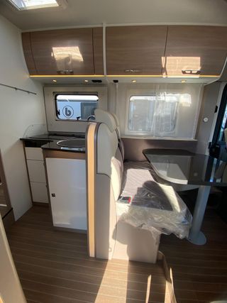 Autocaravana integral !!! SEMINUEVA !!! Cama isla