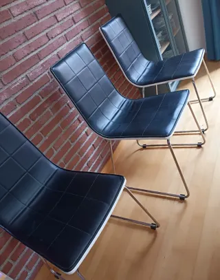 Mesa comedor y 6 sillas negras