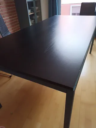 Mesa comedor y 6 sillas negras