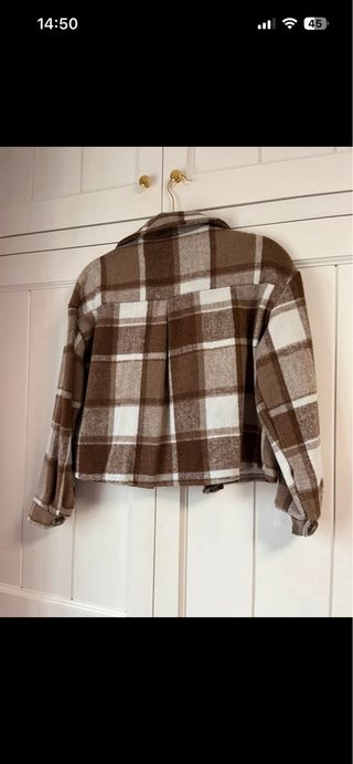 Chaqueta cuadros marrón y blanco