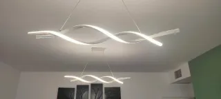 Lámparas colgantes modernas blancas