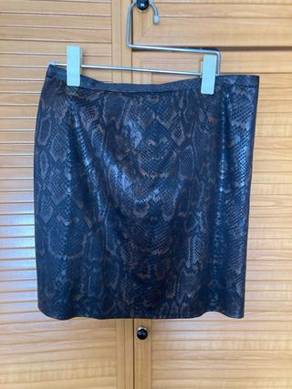 Falda estampada serpiente