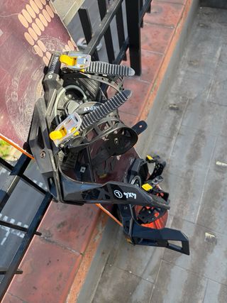 Tabla Snowboard con Fijaciones