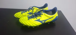 Botas de fútbol Mizuno Amarillas