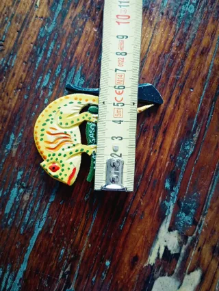 Magnette Camaleonte Madagascar Legno