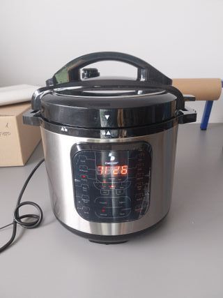 Olla a presión eléctrica Beper 15 programas
