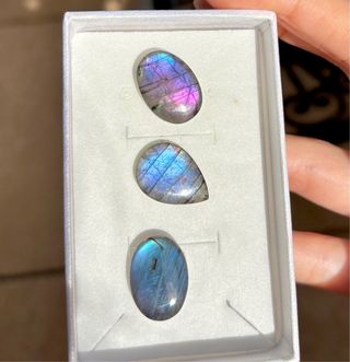 Labradoritas moradas medida anillo cabujones