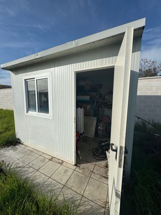 Caseta panel sándwich