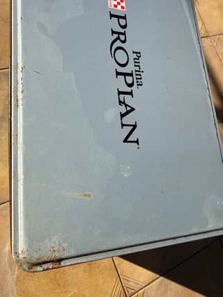 Lata para pienso de gato Purina