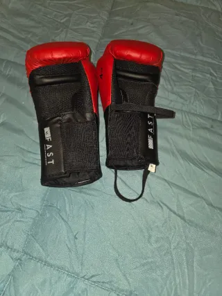 Guantes FAST Boxeo Rojo y Negro 4oz y 6oz+Regalo