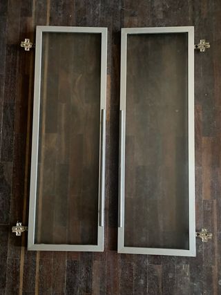 Puertas de armario/estantería con tirador