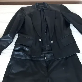 Traje pantalón y chaqueta