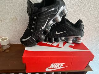 Nike Shox Zapatillas Negras y Plateadas