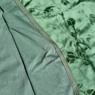 Faldón mesa camilla verde satinado