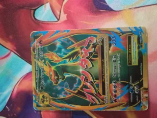 Carta Pokémon M Charizard EX 220 HP