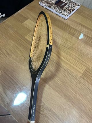 Raqueta de tenis coleccionista  escucho oferta