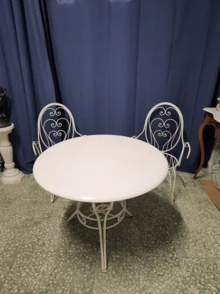 Conjunto mesa y butacas jardín