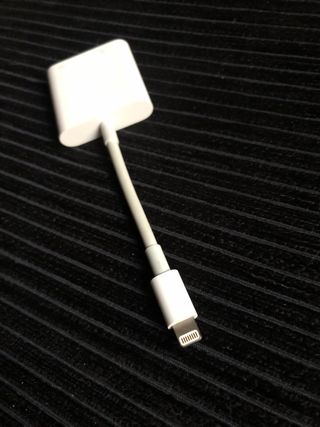 iPad Air 2 + custodia con tastiera + adattatore lightning