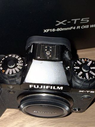 Fujifilm X-T5 + Lentes.