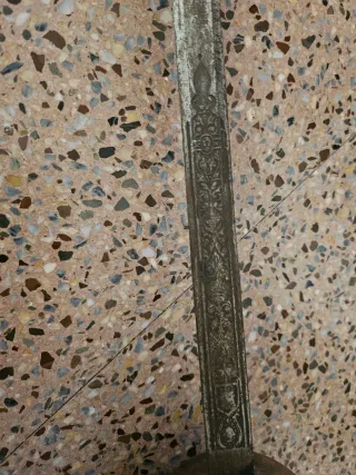Espada decorativa antigua