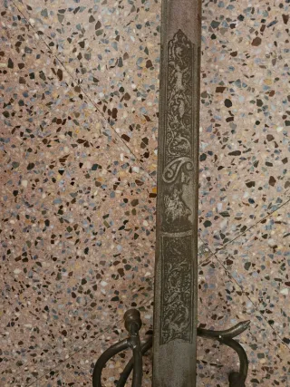 Espada decorativa antigua