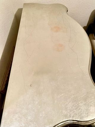 Mesa de madera estilo barroco