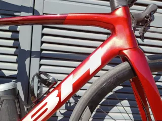 Bicicleta BH Roja Carbono RS1