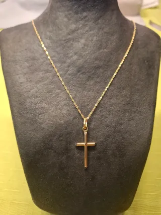 Colgante Cruz Oro 18kl con cadena 45cm incluida