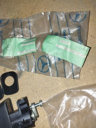 Llaves de bloqueo de manija de puerta Mercedes