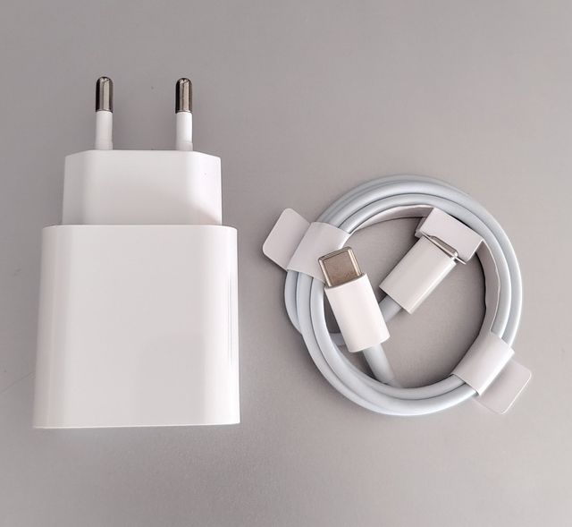 Caricabatterie 20W compatibile con iPhone 15 16 17 USB-C