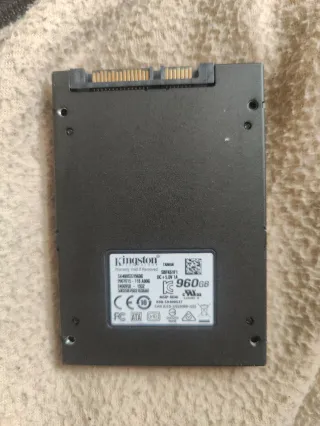 Disco Duro SSD Kingston 960GB