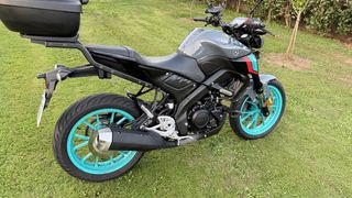 Yamaha MT 125 Gris/Azul año 2022. 15000 km
