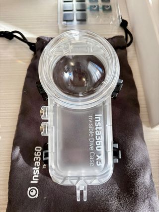 Insta360 X3 + Custodia Subacquea + SD 128GB
