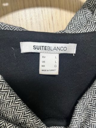 Camisa sin mangas gris