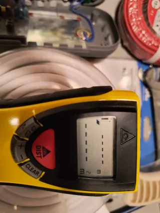 Misuratore Laser Stanley TLM130