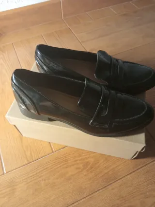 Zapatos de charol negros
