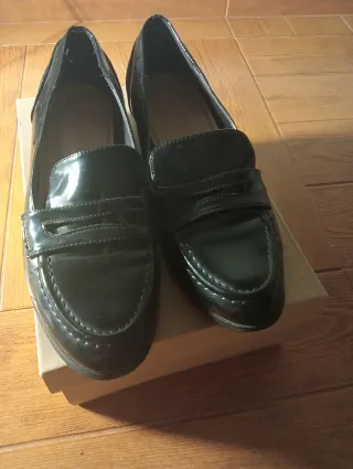 Zapatos de charol negros